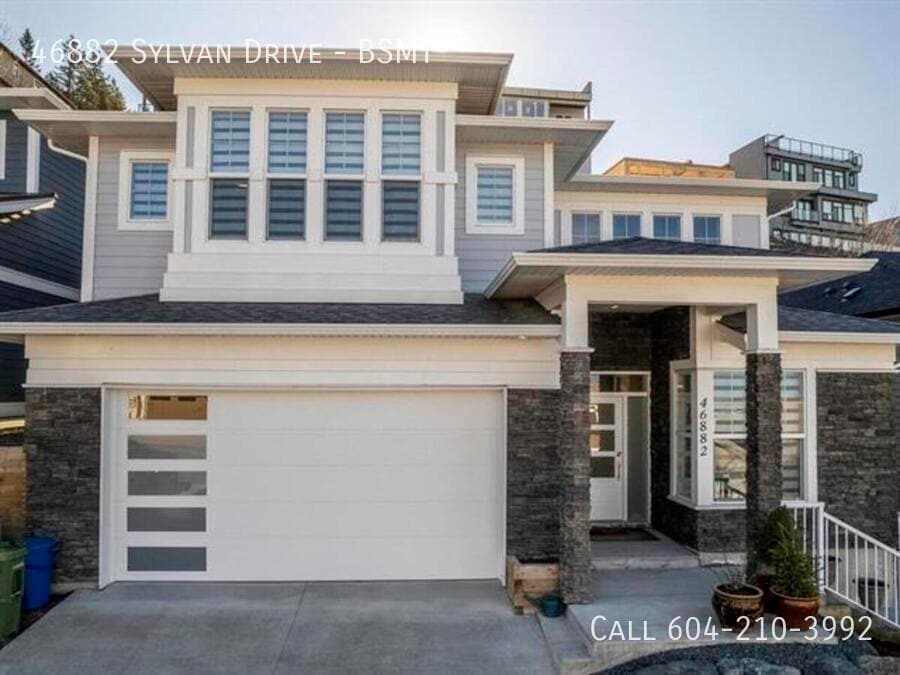 46882 Sylvan Dr in Chilliwack, BC - Building Photo