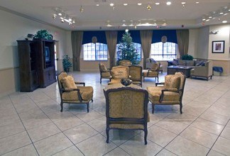 Colonial Park - Senior Living Community in Margate, FL - Building Photo - Building Photo