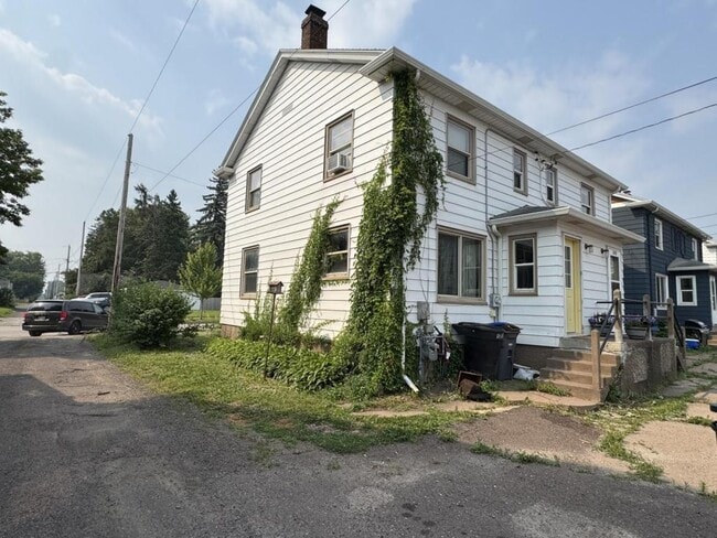 1315 N 21st St in Superior, WI - Building Photo - Building Photo