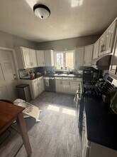 11 Partridge Ave, Unit 1 in Somerville, MA - Building Photo - Building Photo