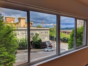 52 4th St, Unit 52 4th Street in New Westminster, BC - Building Photo - Building Photo