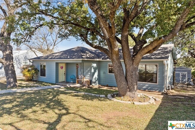 503 S Spring St in Lampasas, TX - Building Photo - Building Photo