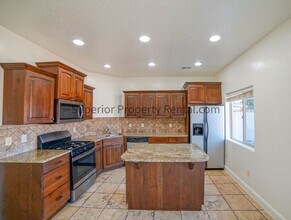 2075 S Sir Monte Dr in Saint George, UT - Building Photo - Building Photo