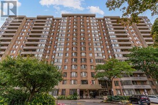 5 Lisa St., Unit 604 in Brampton, ON - Building Photo