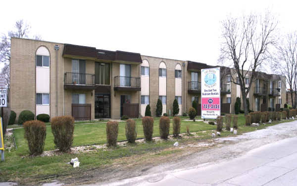 Prairie Apartments in Lansing, IL - Building Photo