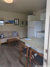 1042 17th Ave in Honolulu, HI - Building Photo - Building Photo