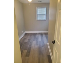 17 W Talbott St in Baltimore, MD - Building Photo - Building Photo