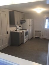 132 Pine St in Laconia, NH - Building Photo - Building Photo