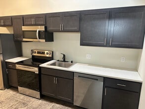 The Shop Lofts in Stoughton, WI - Foto de edificio - Building Photo