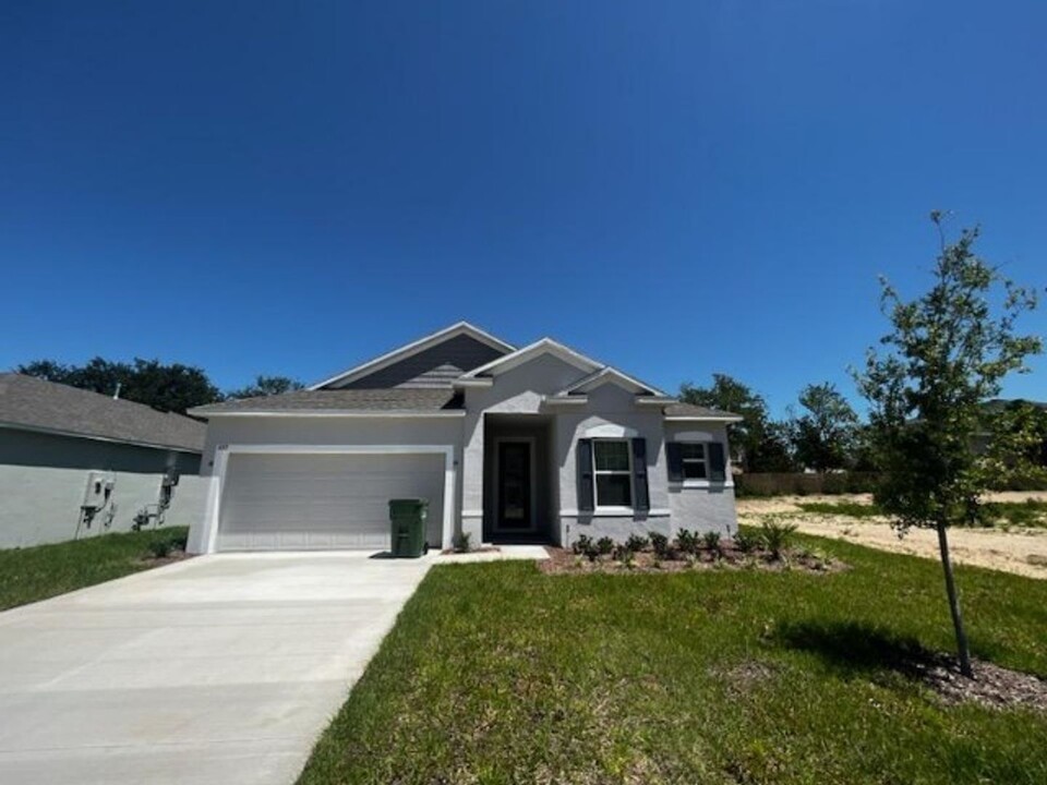 1053 Bradford Rdg Dr in Leesburg, FL - Building Photo