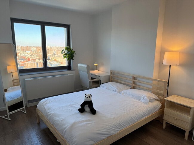 100 W 124th St in New York, NY - Building Photo - Building Photo