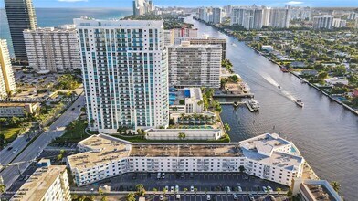 1913 S Ocean Dr, Unit 121 in Hallandale Beach, FL - Foto de edificio - Building Photo