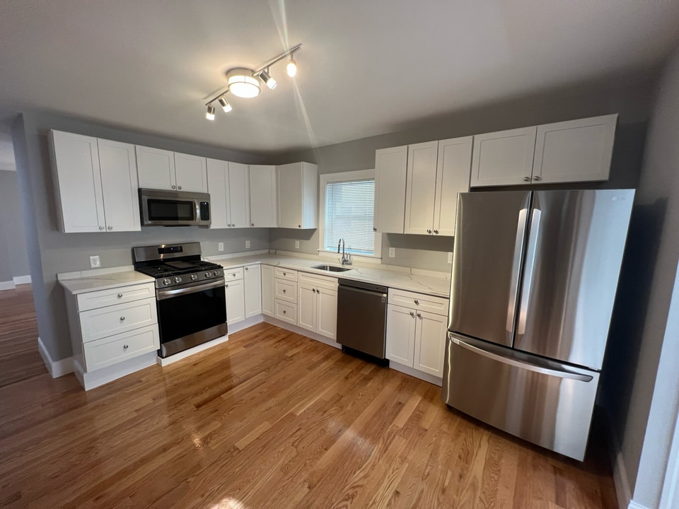 366 Highland Ave, Unit 1 in Somerville, MA - Foto de edificio