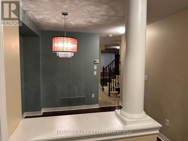 4830 Valera Rd in Burlington, ON - Building Photo - Building Photo