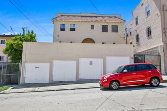 Westlake Terrace in Los Angeles, CA - Building Photo - Primary Photo