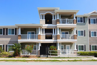 Garden Trail Apartments in Clearwater, FL - Foto de edificio - Building Photo