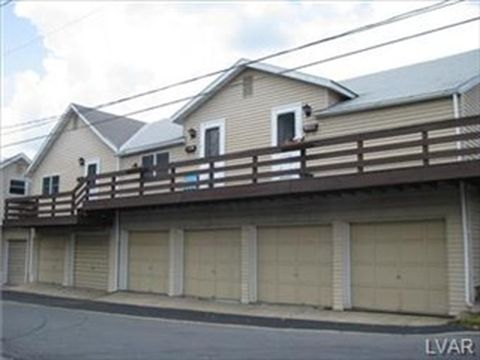 302 Iron Alley in Slatington, PA - Building Photo