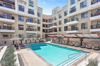 The Griffin in Scottsdale, AZ - Foto de edificio - Building Photo