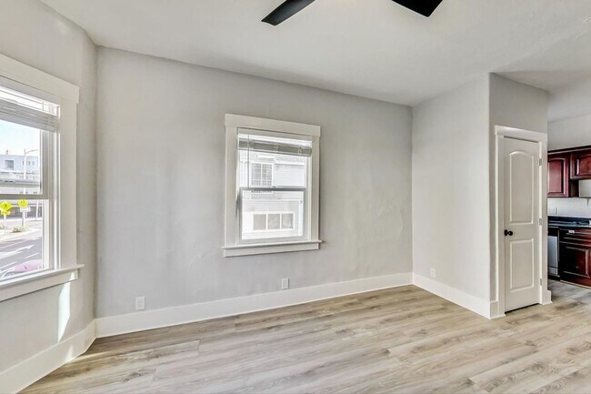 1444 1st Ave Pl-Unit -06 in Oakland, CA - Building Photo - Building Photo