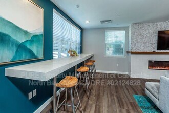 785 Baywood Dr in Petaluma, CA - Building Photo - Building Photo