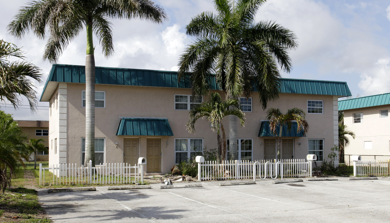 134 3rd St in Jupiter, FL - Foto de edificio