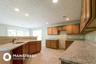 2791 Groovers Lake Point in Lithia Springs, GA - Building Photo - Building Photo