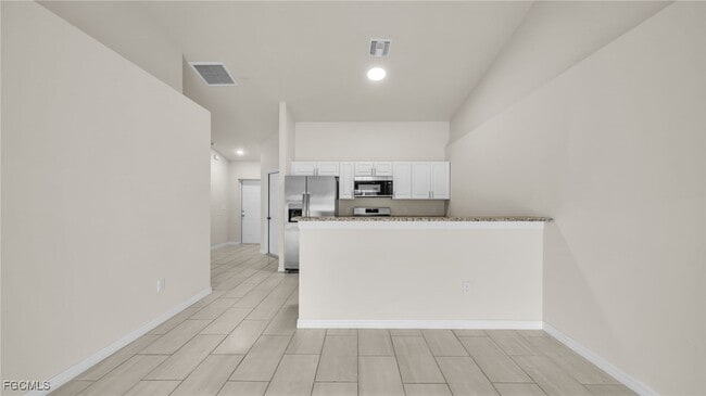 1415-1417 Academy Blvd in Cape Coral, FL - Foto de edificio - Building Photo