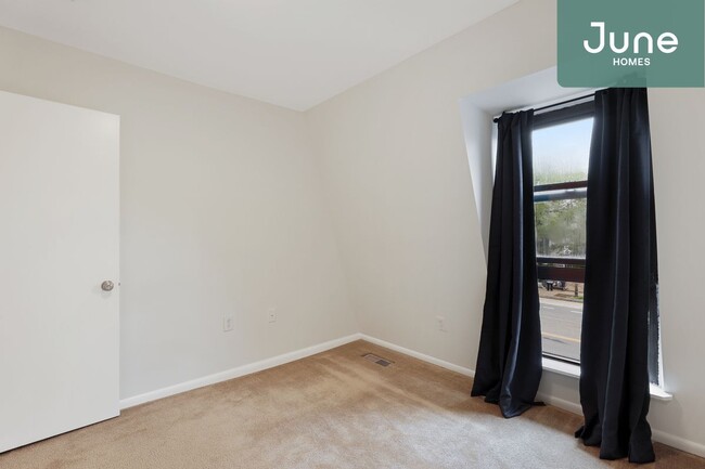 1242 11th St NW-Unit -2C in Washington, DC - Building Photo - Building Photo