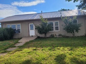 803 S Locust St in Grand Island, NE - Building Photo