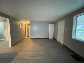 924 E Chippewa Ave in South Bend, IN - Building Photo - Building Photo