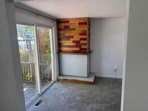 8091 Weblank Way in Clay, NY - Building Photo - Building Photo