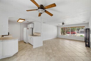 510 S 29th Ct in Hollywood, FL - Building Photo