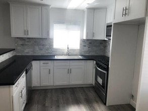 630 Nebraska Ave-Unit -1 in Long Beach, CA - Building Photo - Building Photo