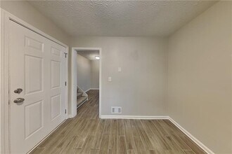 106 Mill Gate Dr in Dallas, GA - Building Photo - Building Photo