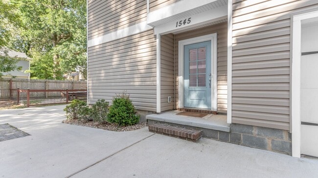 1545 Ocean Garden St in Virginia Beach, VA - Building Photo - Building Photo