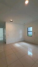 10546 SW 118th Ave in Miami, FL - Building Photo - Building Photo