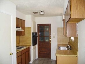 810 Terryhollow St in Channelview, TX - Building Photo - Building Photo