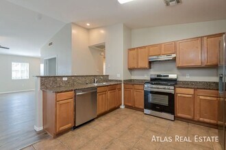 12878 E Red Iron Trail in Vail, AZ - Building Photo - Building Photo