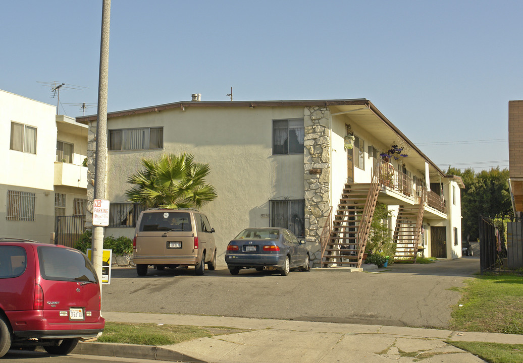 1050 S Norton Ave in Los Angeles, CA - Foto de edificio