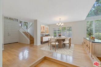 23454 Park Hermosa in Calabasas, CA - Building Photo - Building Photo