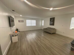 12100 SW 271st St in Homestead, FL - Building Photo - Building Photo