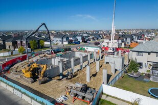 202 Saddleback Rd NE in Calgary, AB - Building Photo