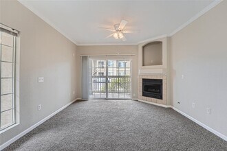 10070 E Carolina Dr in Denver, CO - Building Photo - Building Photo