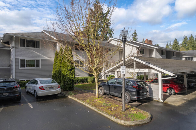 Heatherstone Condominiums in Bellevue, WA - Foto de edificio - Building Photo