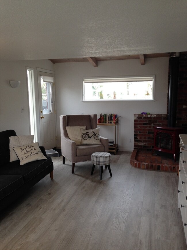 445 Caines St in Friday Harbor, WA - Building Photo - Building Photo