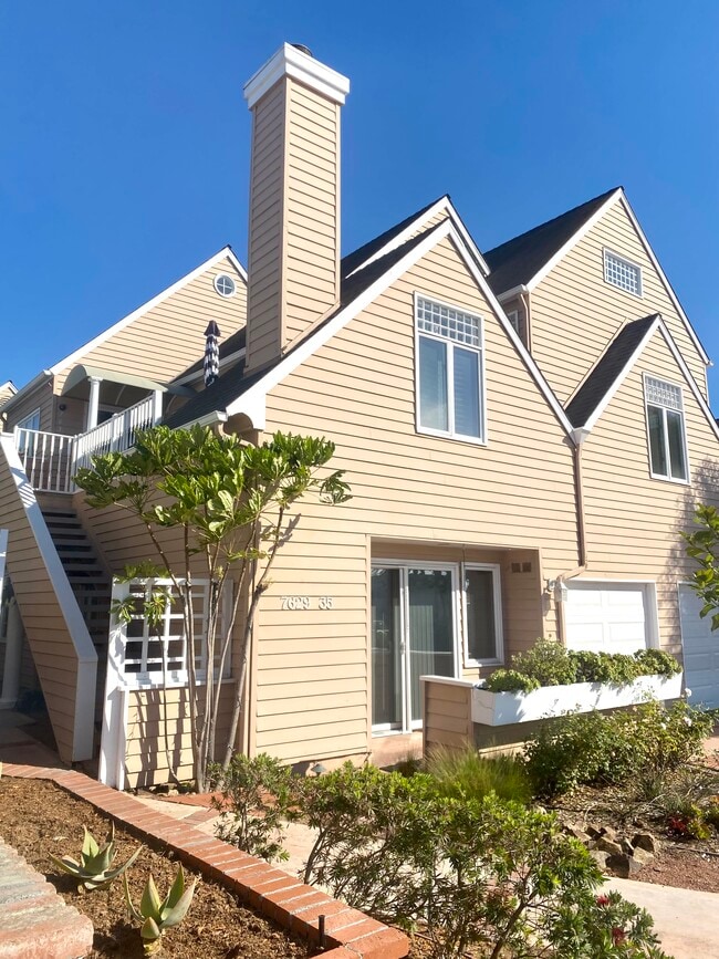 7629 Draper Ave, Unit 7629 Draper