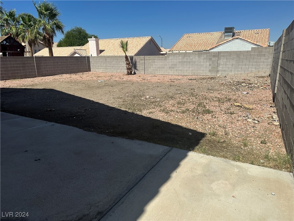 846 Zinnia Cir in Henderson, NV - Building Photo