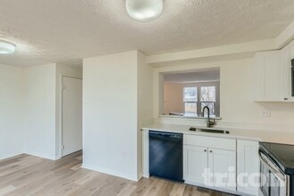 35 Greenleaf Rd in Parkville, MD - Building Photo - Building Photo