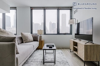 637 N Wells St in Chicago, IL - Building Photo - Building Photo