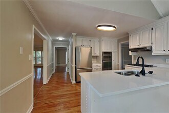 3298 Robinson Oaks Way NE in Marietta, GA - Building Photo - Building Photo